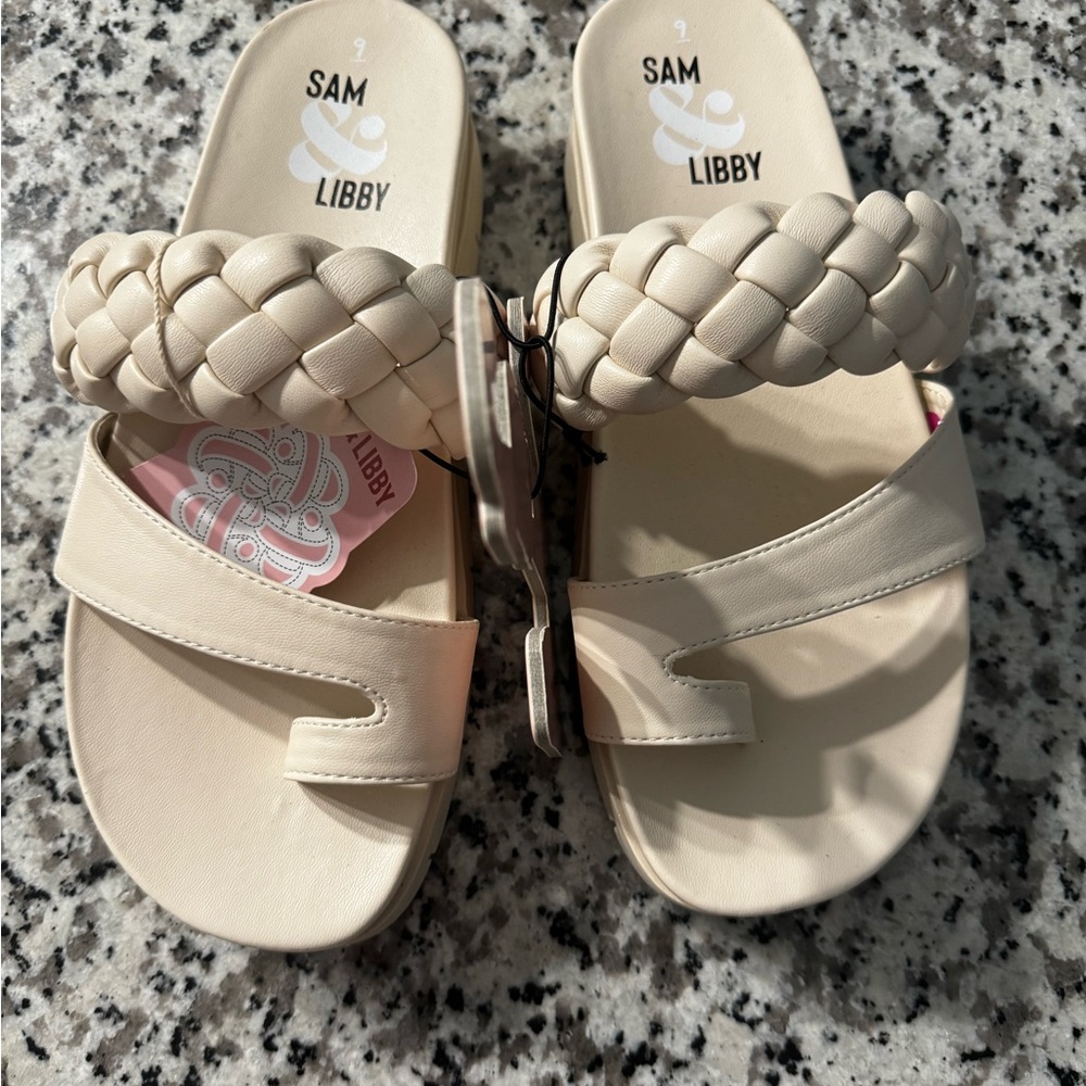 Brand new Sam & Libby Sandals
